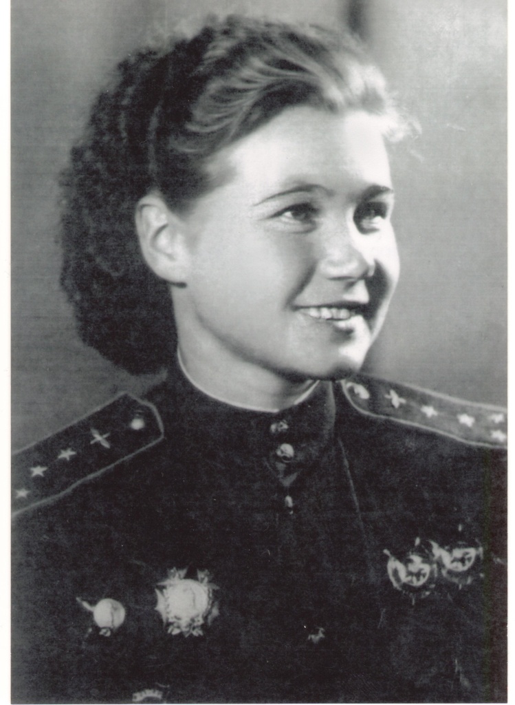 Легендарная летчица Мария Смирнова